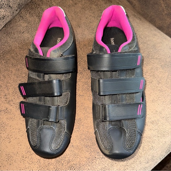 Tommaso Shoes - Tommaso Women's Black and Pink Athletic Shoes